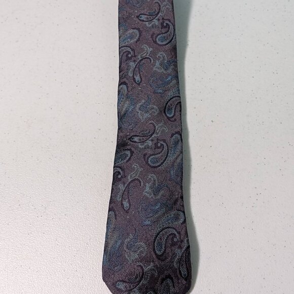 Paco Rabanne Purple Paisley 100 % Silk Necktie - Picture 3 of 7